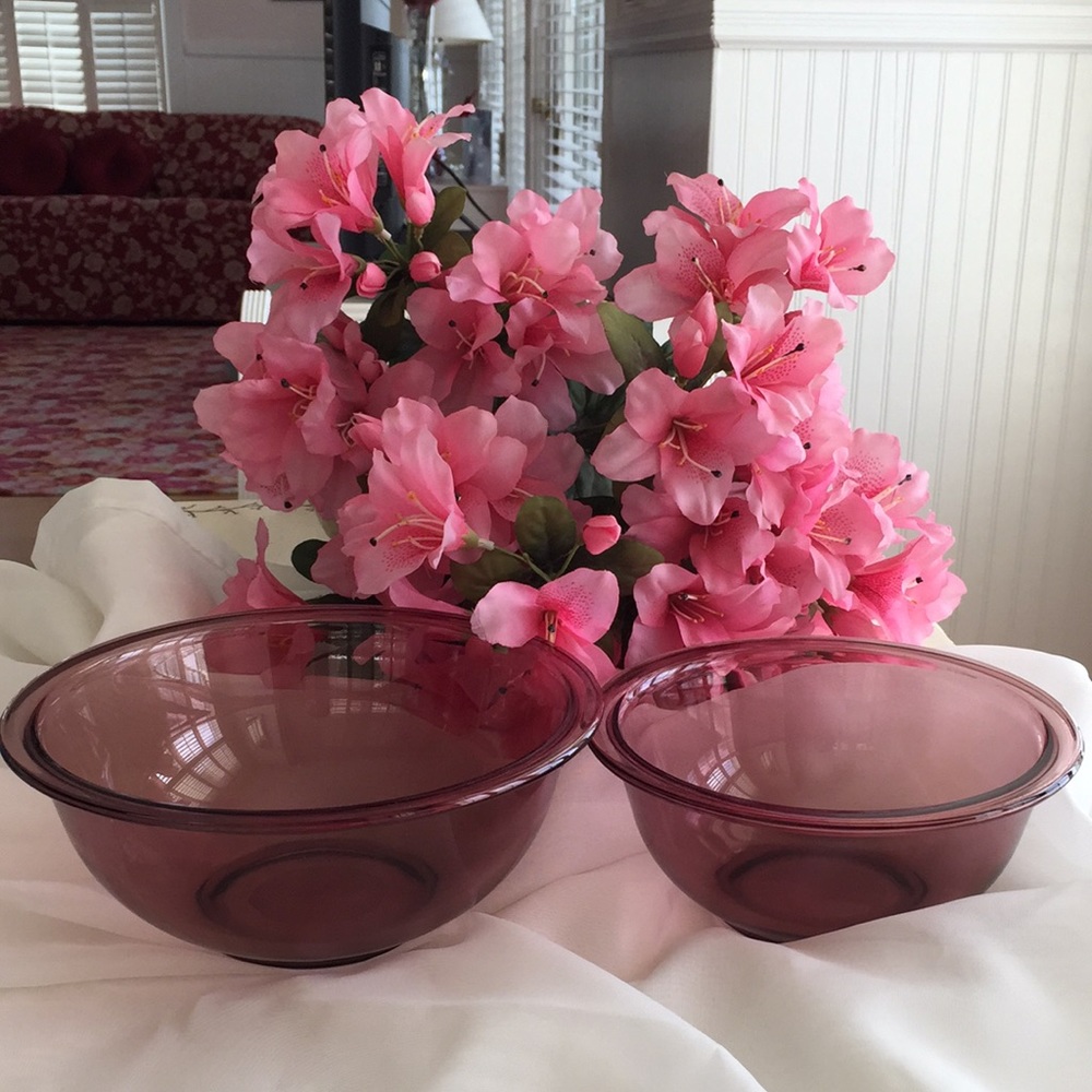 Vintage Pyrex Amethyst Nesting Bowls, 1, 1 1/2 Qts